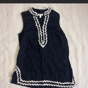 Sleeveless navy tunic
